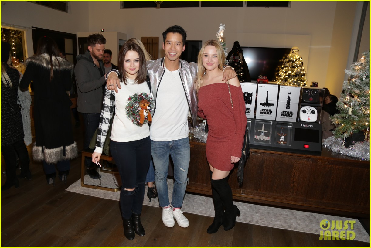 joey king nolan gould just jared holiday party 20