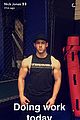 nick jonas shows off his ripoed arms in hot snapchat pics 01