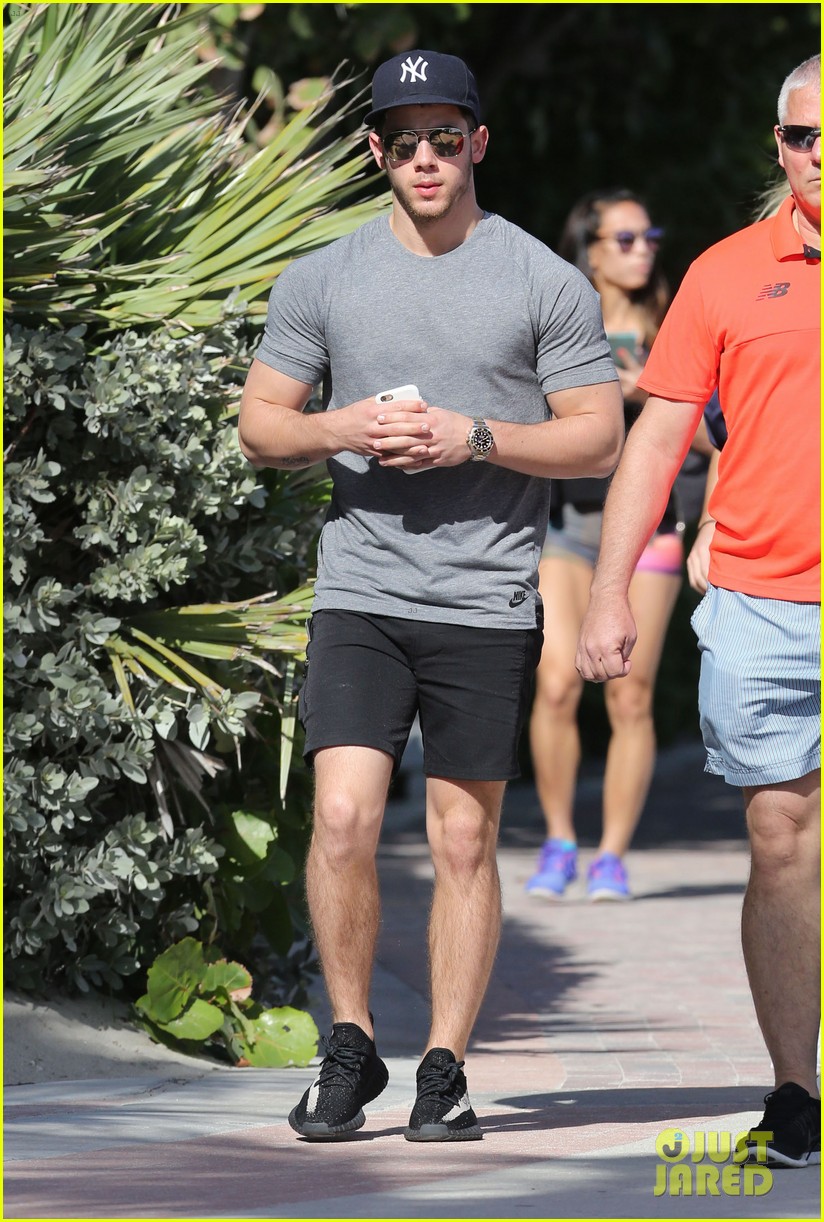 nick jonas meets up with brother joe to continue holiday break shenanigans 05