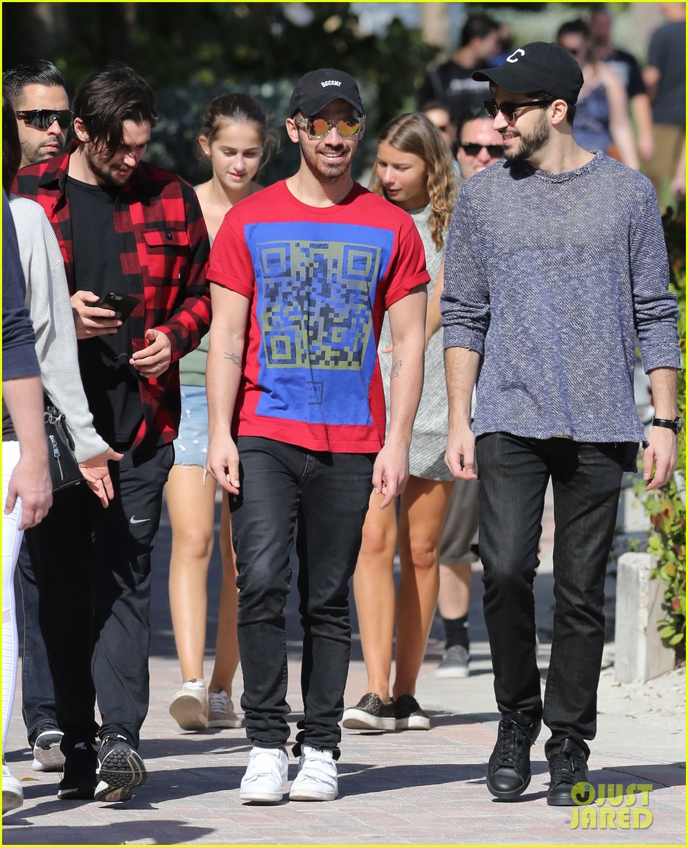 nick jonas meets up with brother joe to continue holiday break shenanigans 15