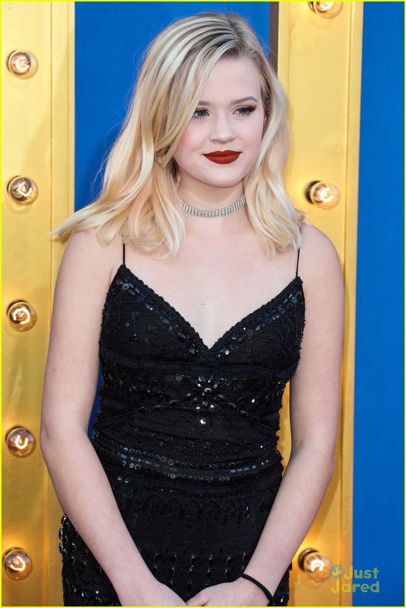 laurie hernandez ava phillippe sing premiere 16
