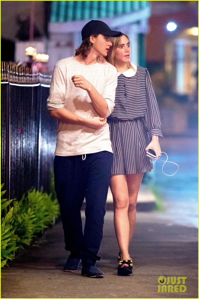 suki waterhouse takes nighttime stroll with brother charlie in barbados 02