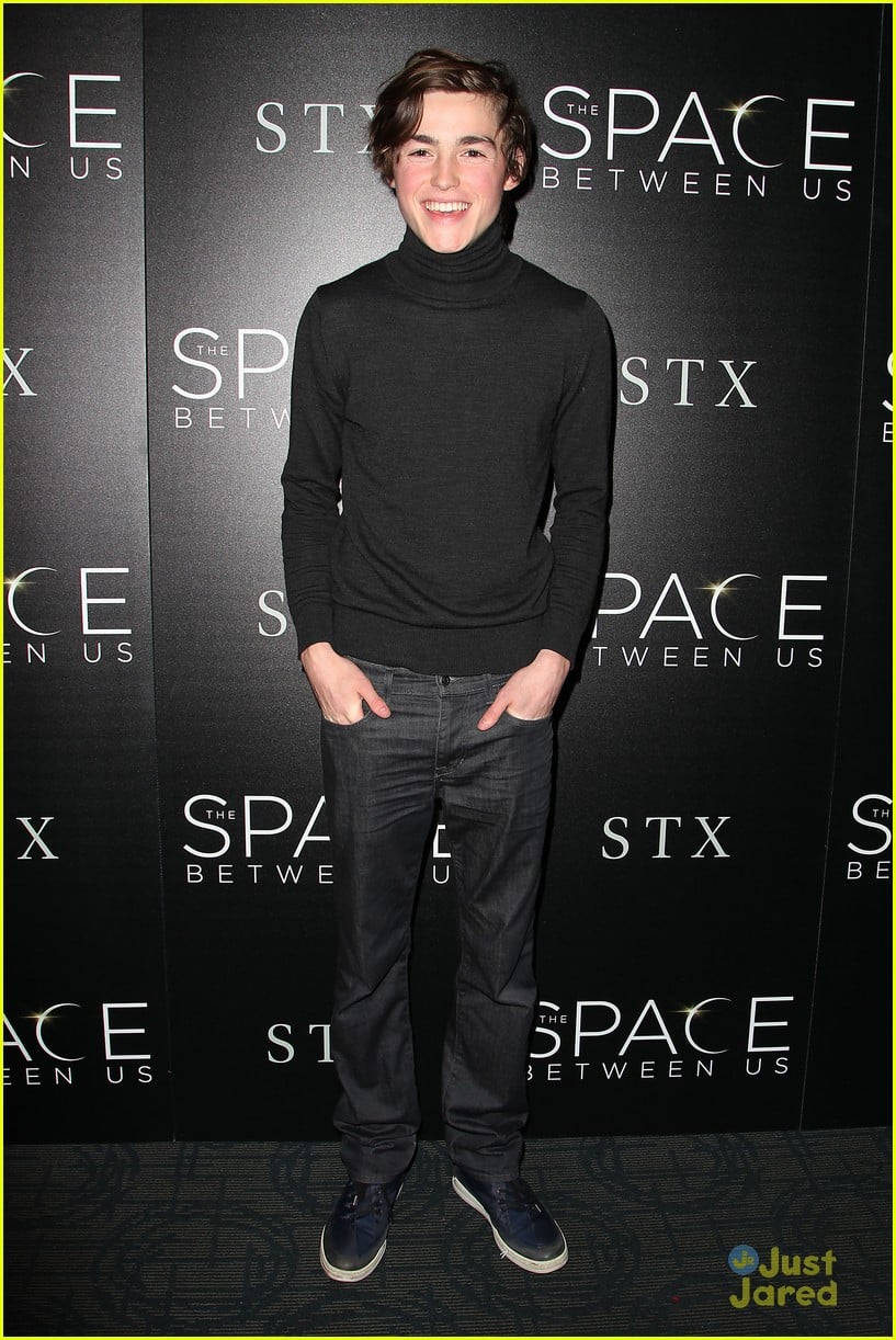asa butterfield space between ankle weights nyc premiere 04