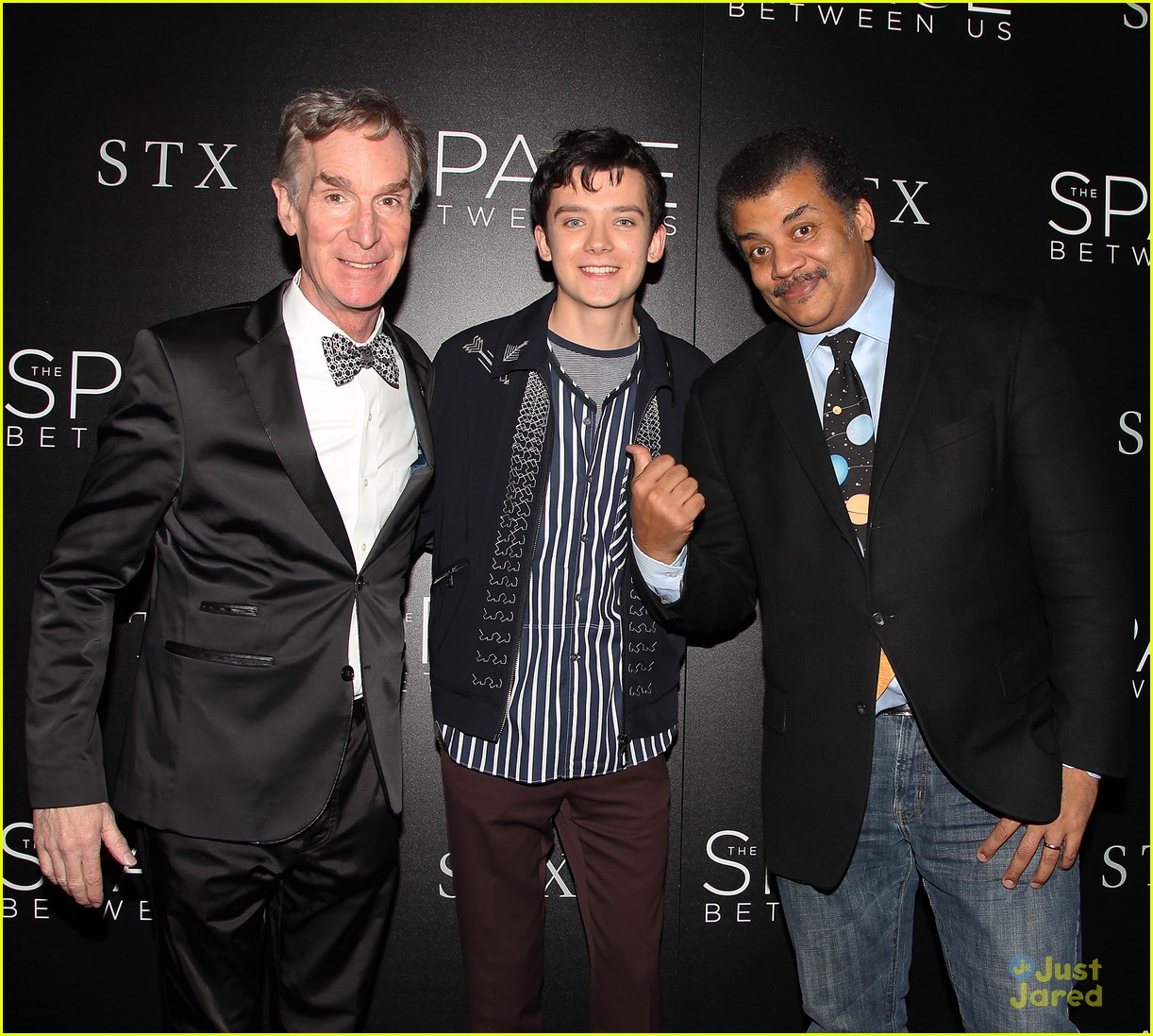 asa butterfield space between ankle weights nyc premiere 16