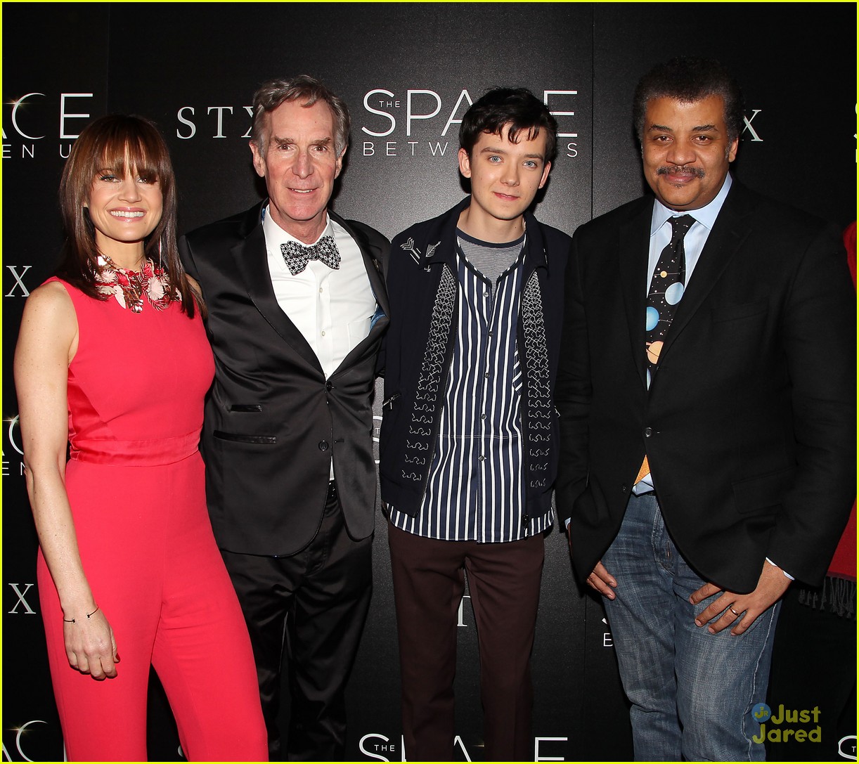 asa butterfield space between ankle weights nyc premiere 20