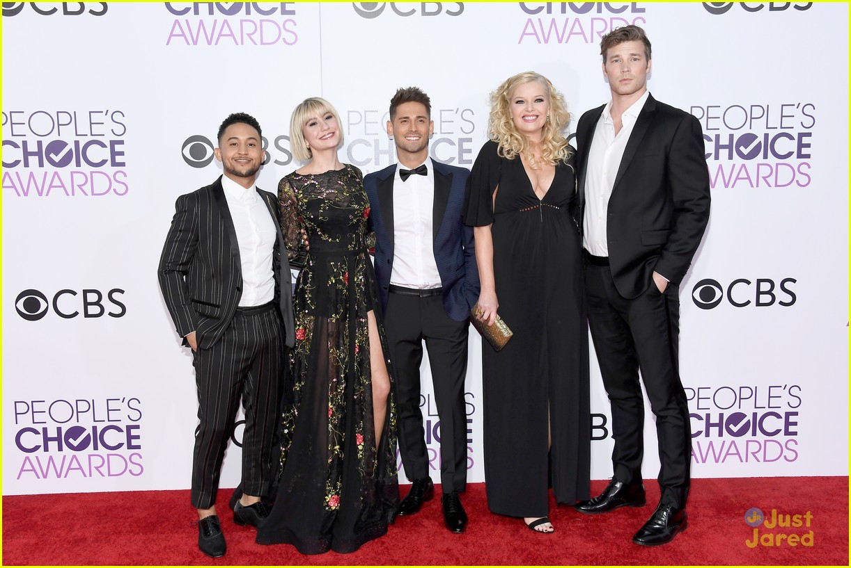 baby daddy cast wins peoples choice awards 02