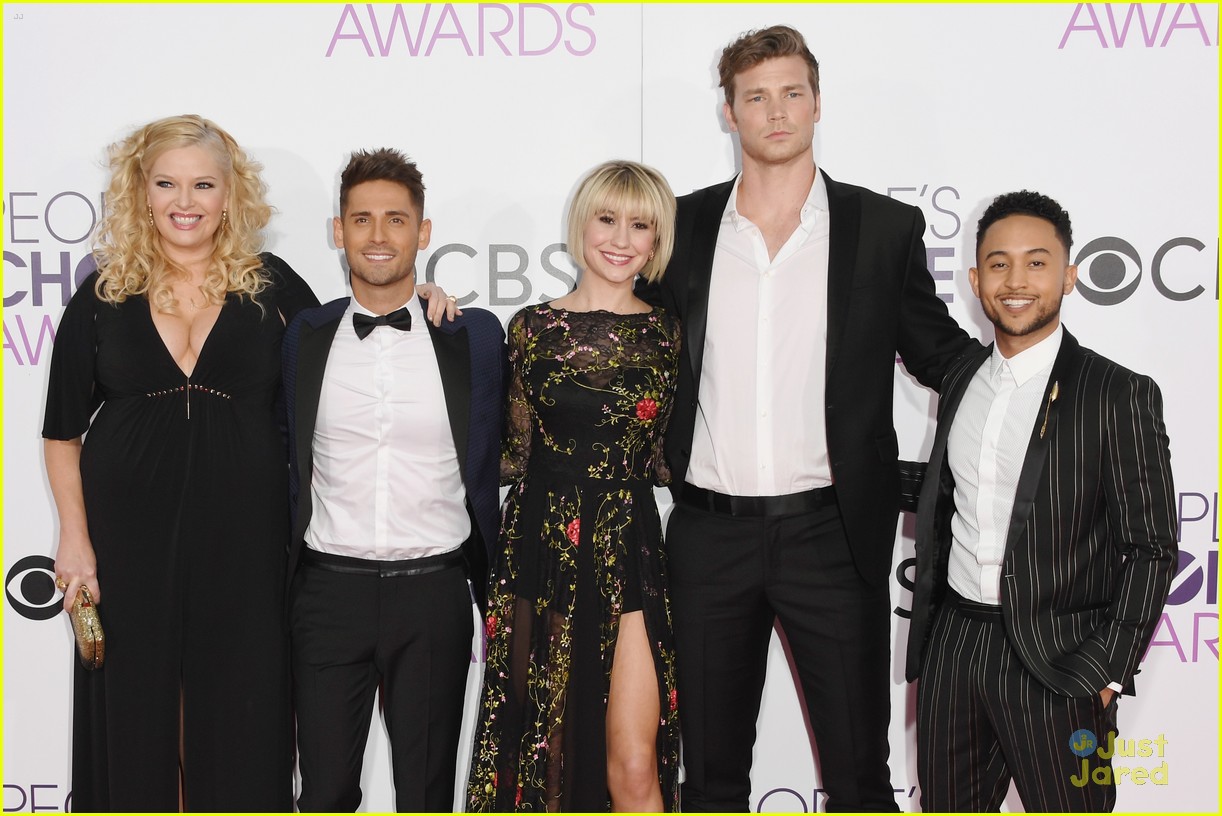 baby daddy cast wins peoples choice awards 05