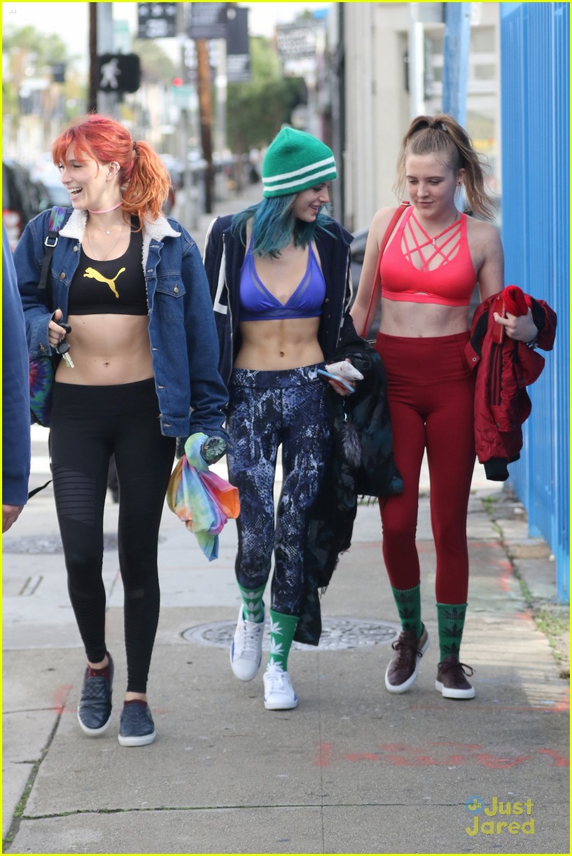 bella thorne workout blue outfit new cat possibly snaps 20