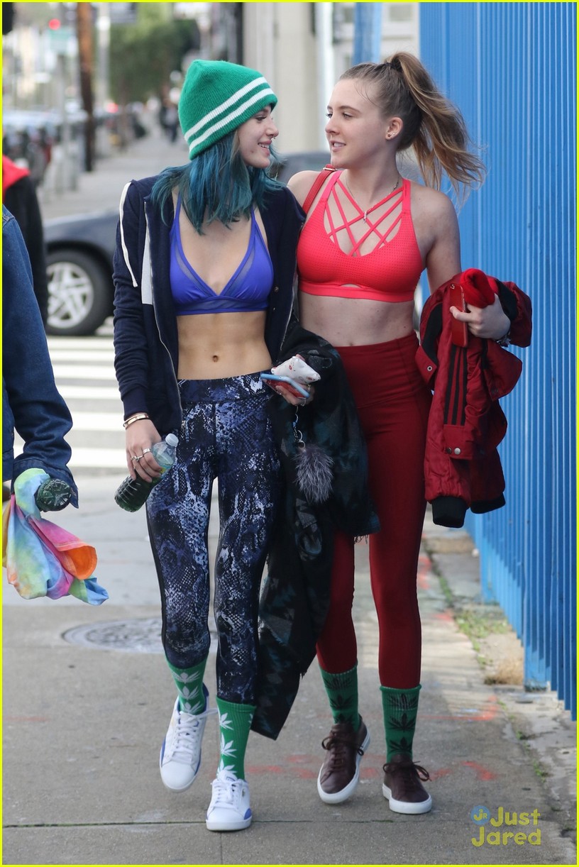 bella thorne workout blue outfit new cat possibly snaps 22