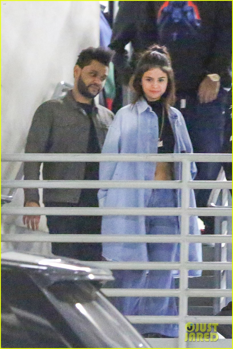 selena gomez the weeknd hold hands date night 04