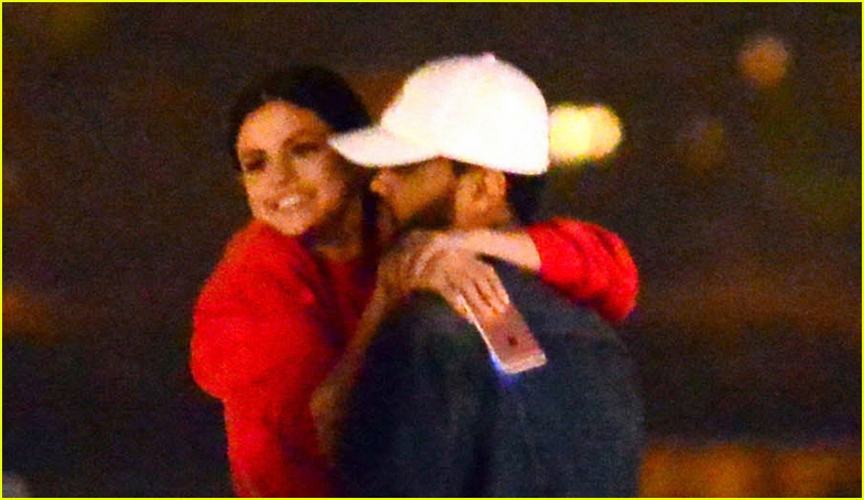 selena gomez the weeknd look so happy together 02