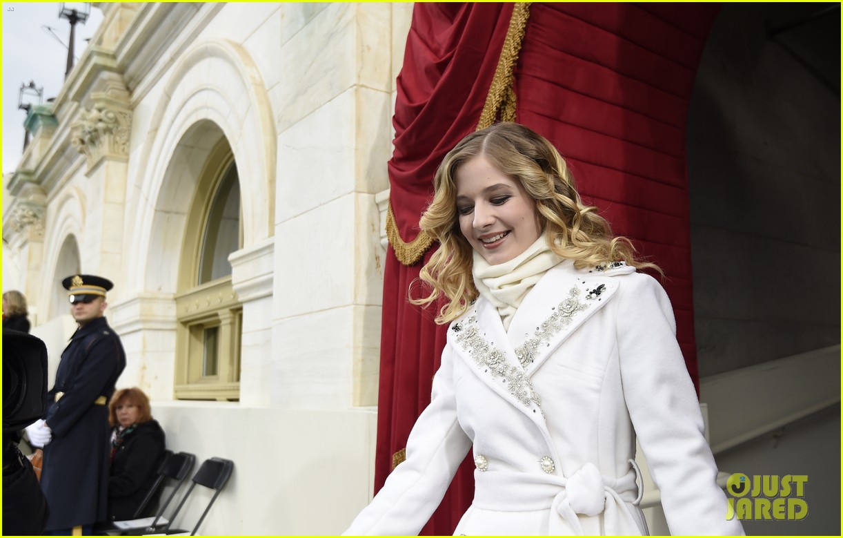 jackie evancho performs national anthem inauguration 02