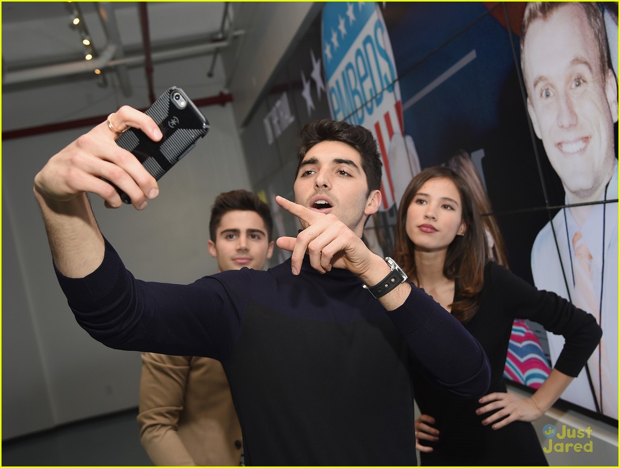 kelsey asbille max ehrich embeds screening 07