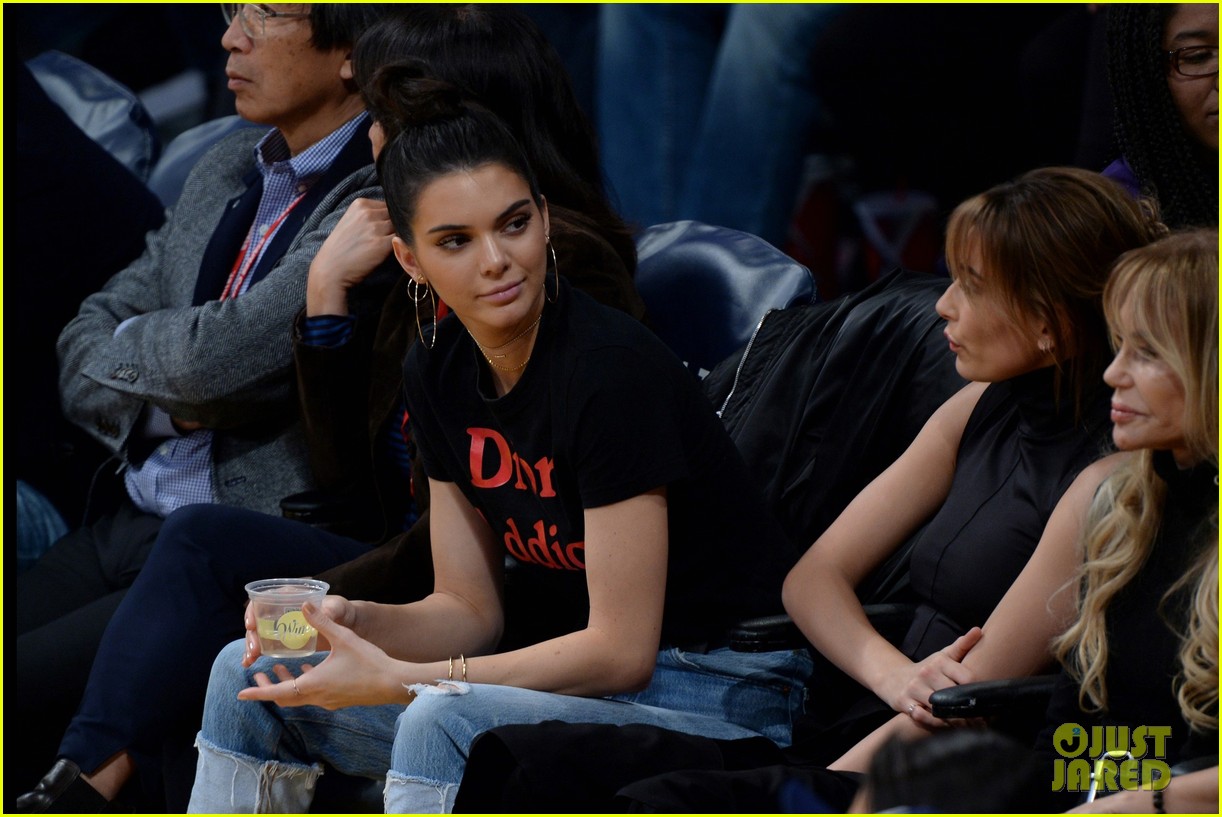 kendall jenner hits the town with ex chandler parsons 17