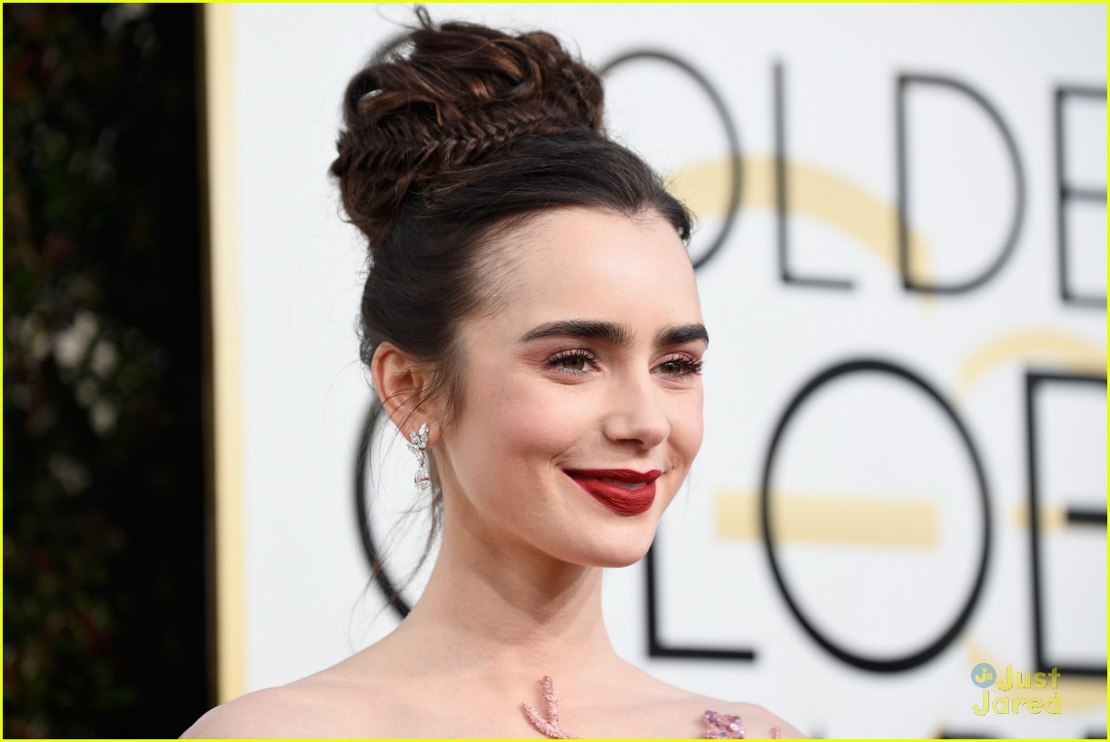lily collins beauty look globes youtuber recreates 01