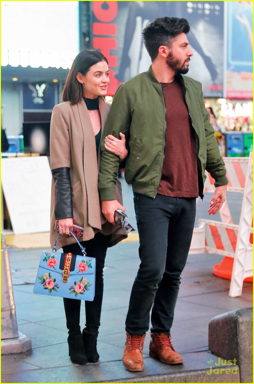 lucy hale date anthony kalabretta pll date character 01