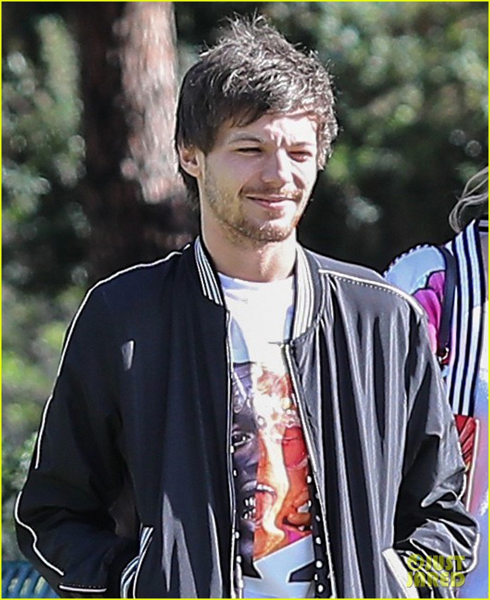 louis tomlinson wanted to throw the towel in after moms cancer diagnosis 01