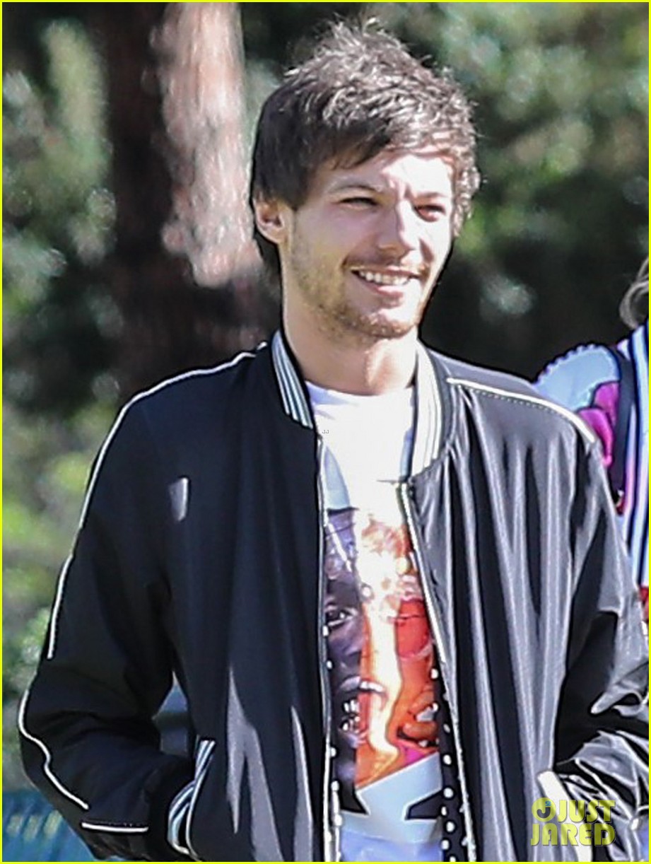 louis tomlinson wanted to throw the towel in after moms cancer diagnosis 03