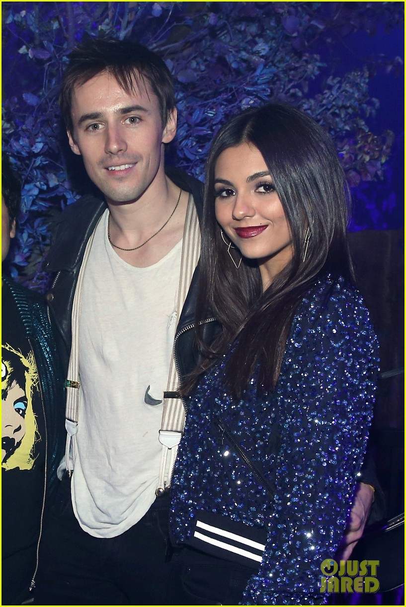 victoria justice reeve carney meredith teala sony event 02