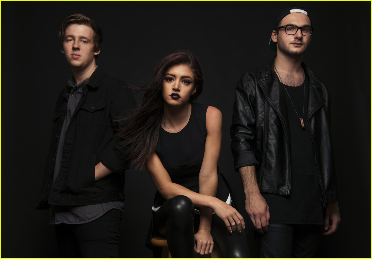 against the current runaway acoustic exclusive 01