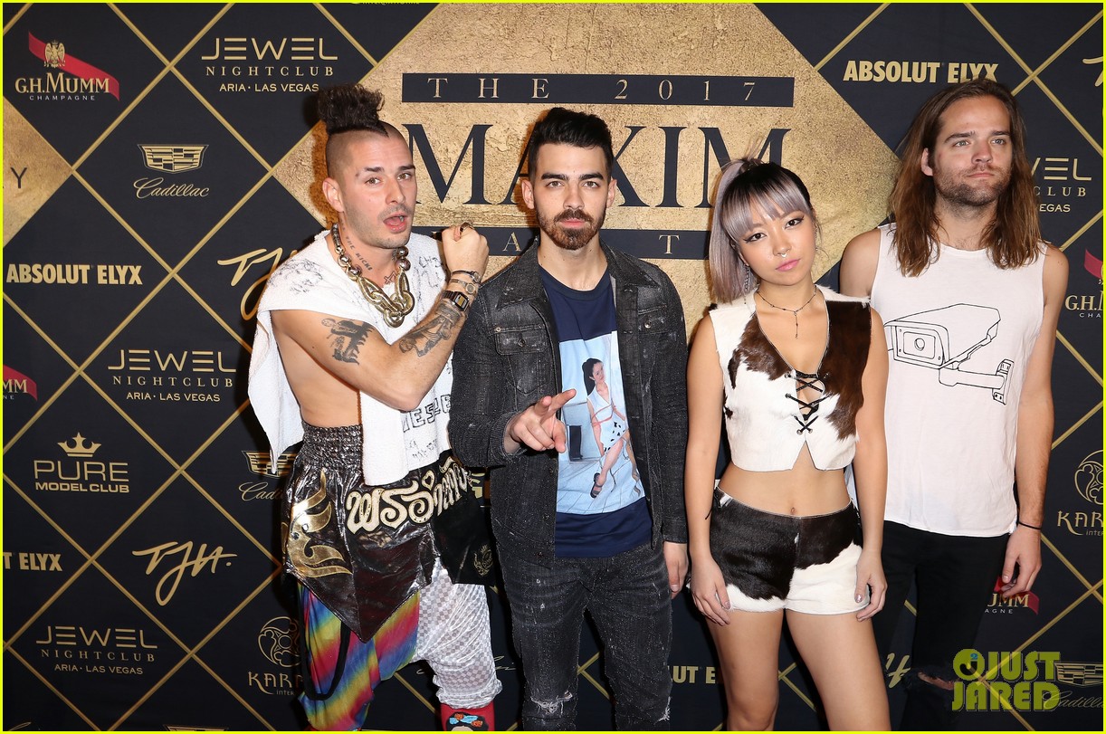 fergie dnce hit up annual maxim super bowl party 16