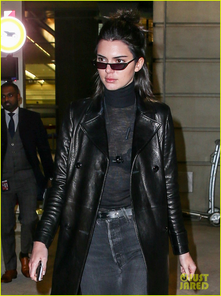 kendall jenner shares whats on her grocery list 01