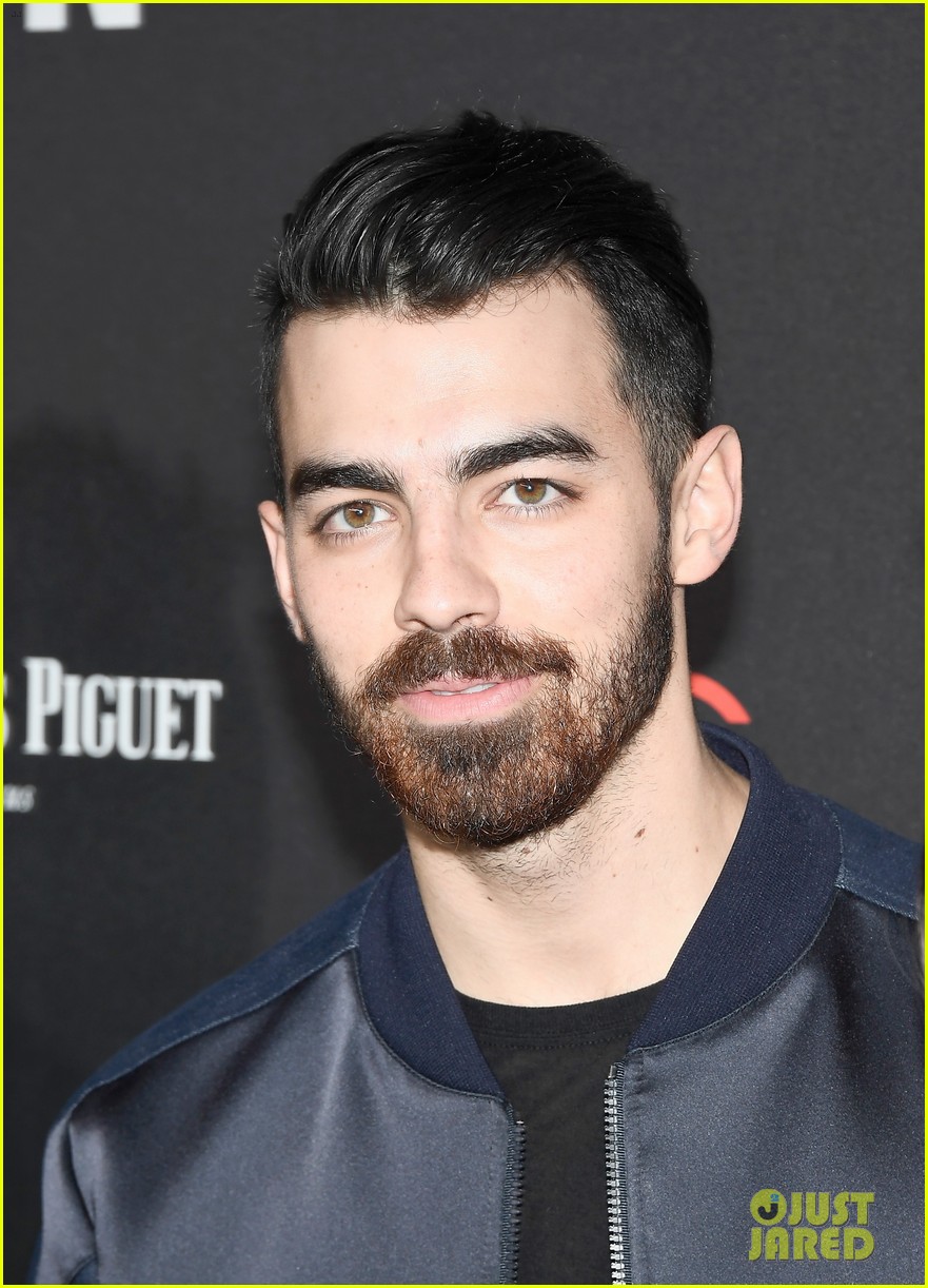 joe jonas joins brother nick and demi lovato at roc nations pre grammy brunch 19