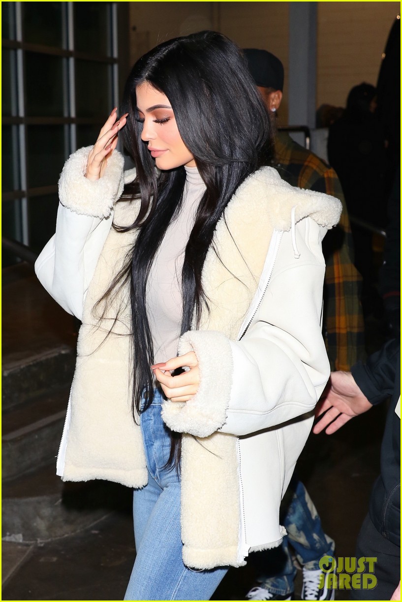 kim kylie more attend kanyes yeezy fashion show in nyc 06