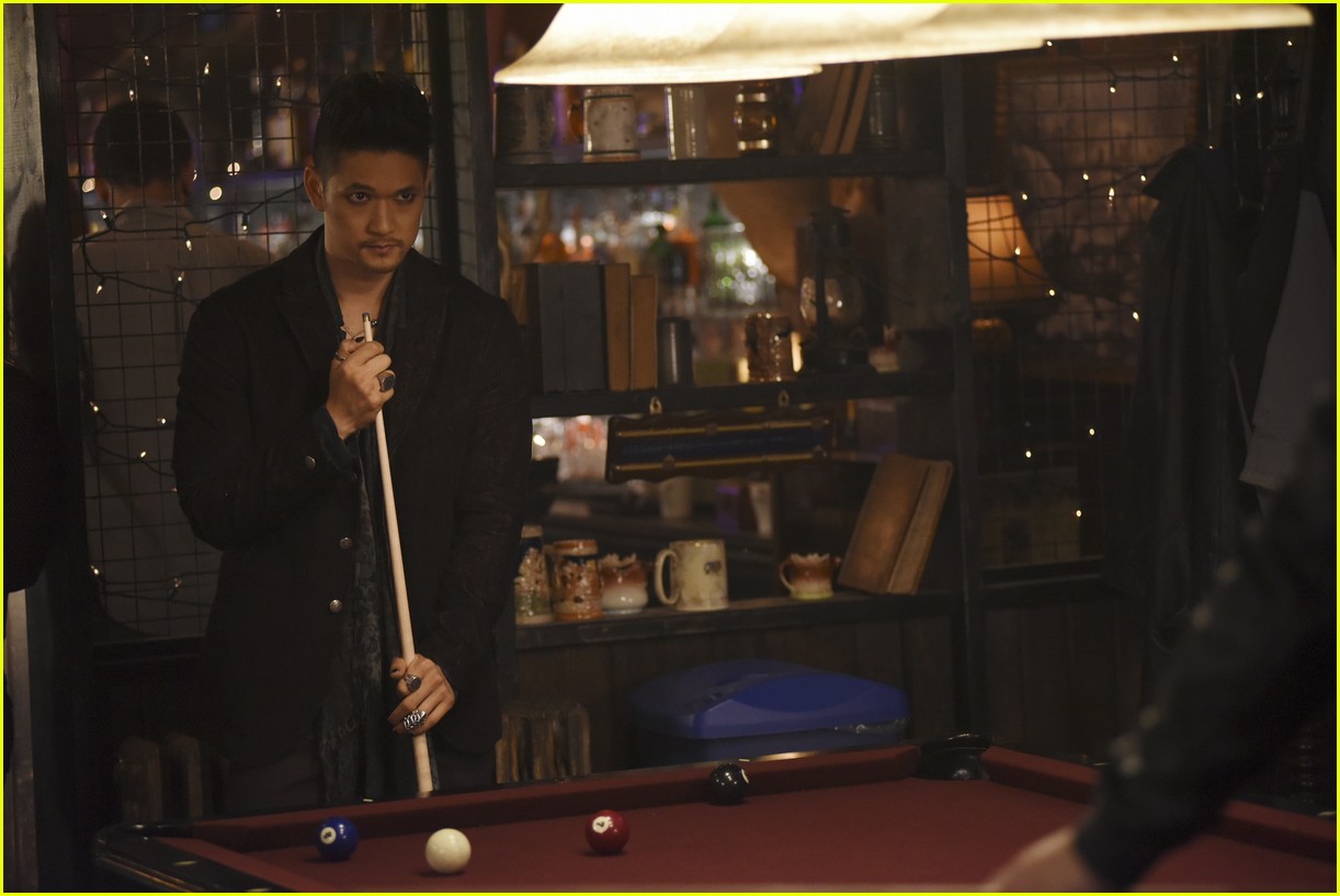 malec first date shadowhunters pics 06