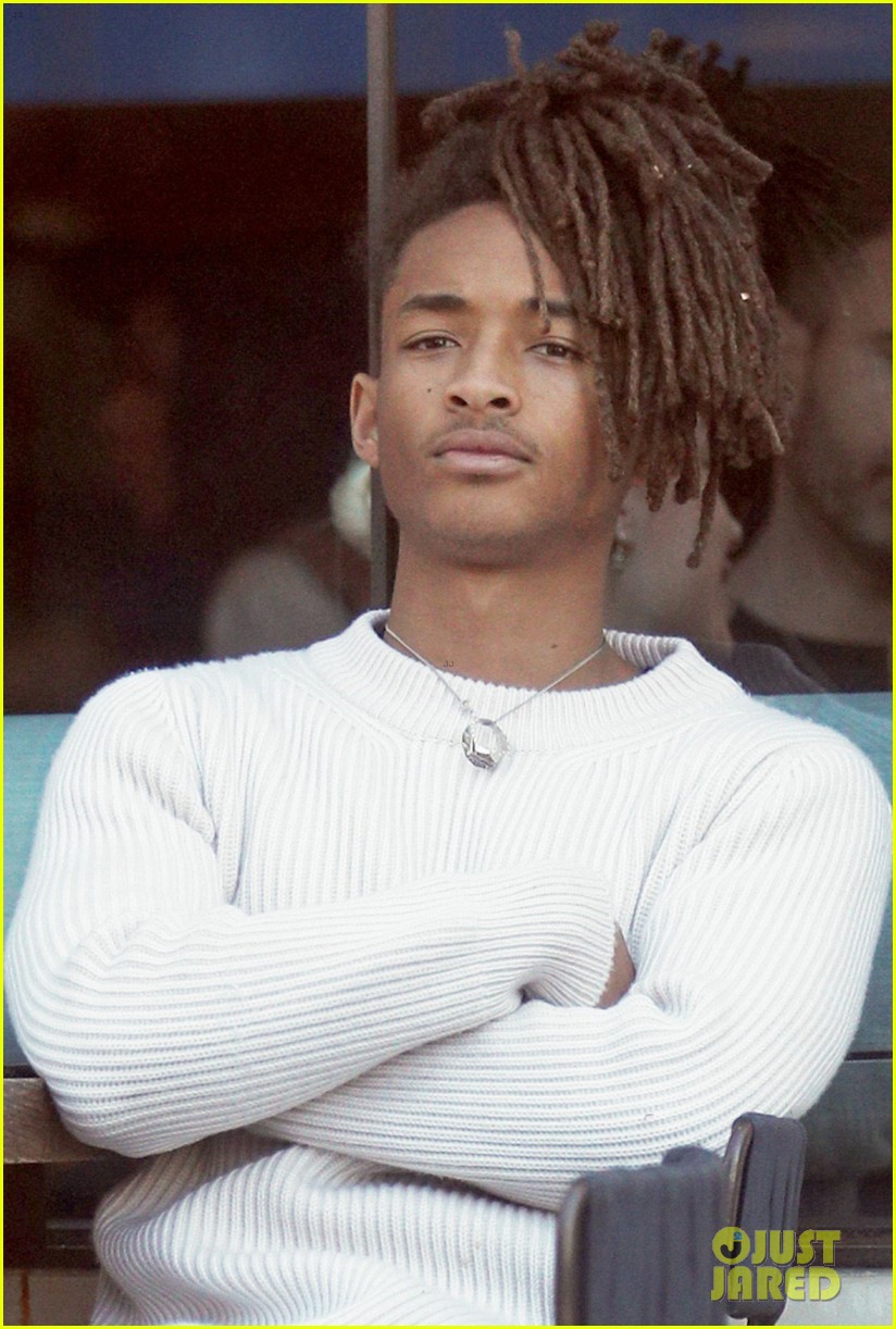 jaden smith looks so much like his dad will see the pics 01