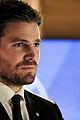 arrow disbanded clips felicity worried oliver 03