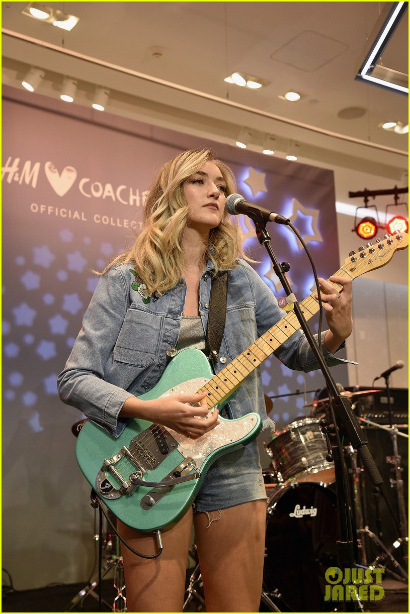 the atomics hit the runway for hm ahead of coachella performance 17