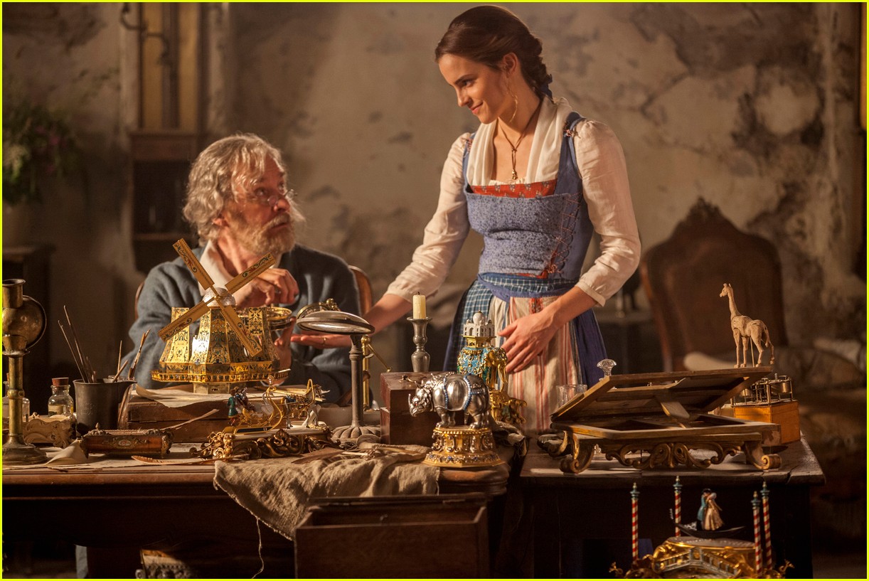beauty and the beast stills 19