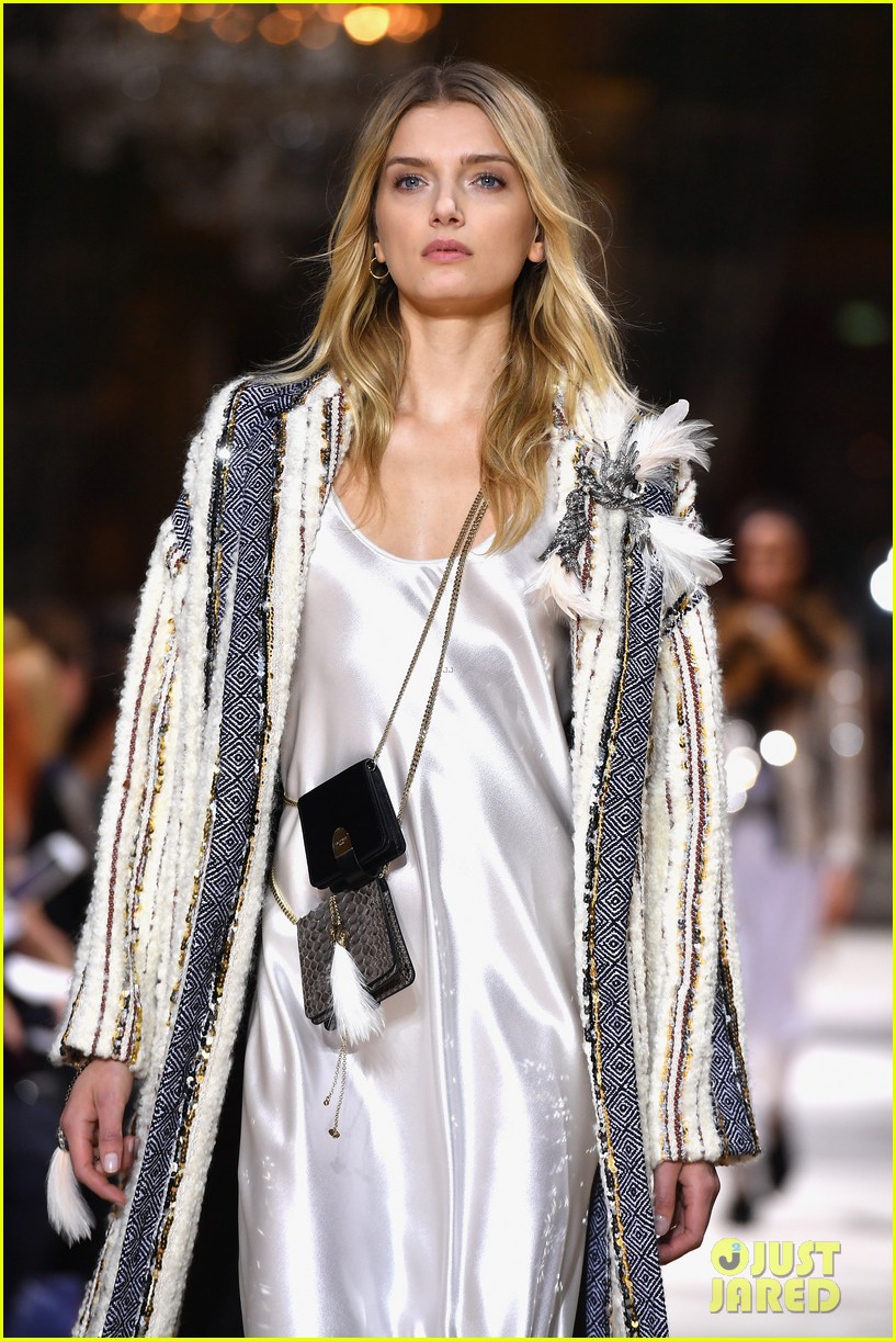 bella joan suit up for lanvin paris fashion show 02
