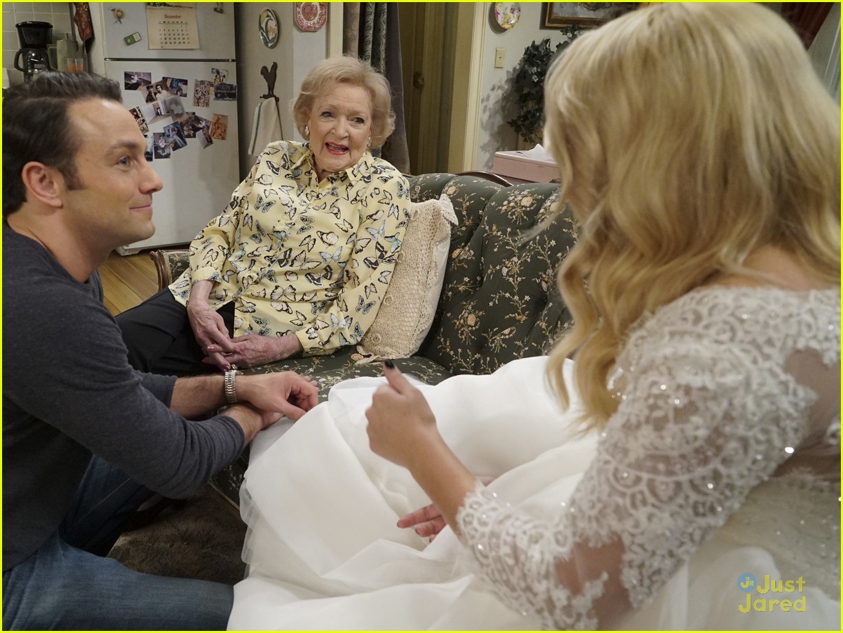 emily osment wedding dress episode betty white young hungry 10