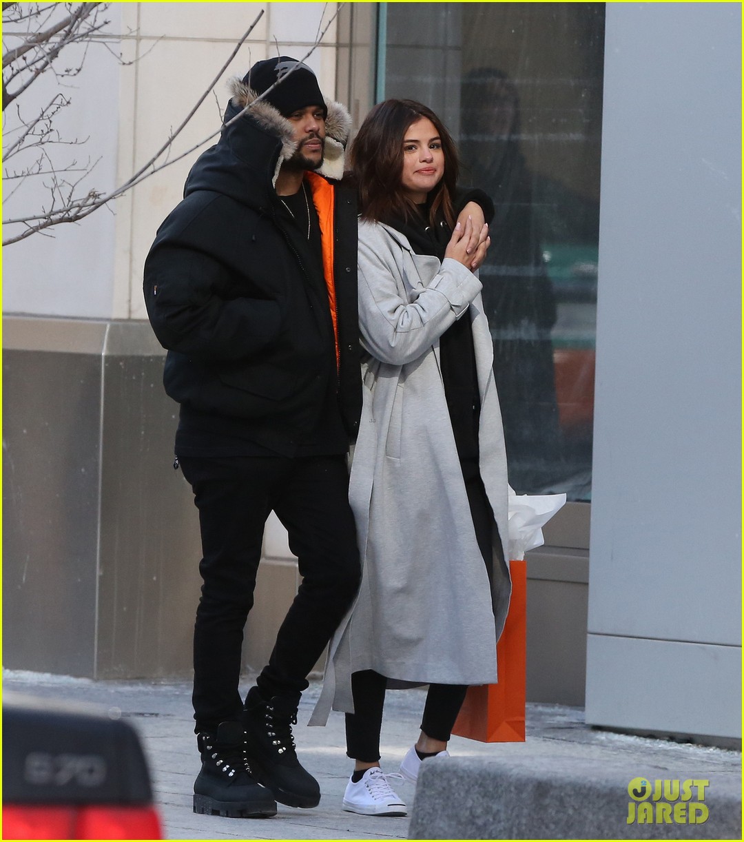 selena gomez the weeknd flaunted some pda in toronto 03