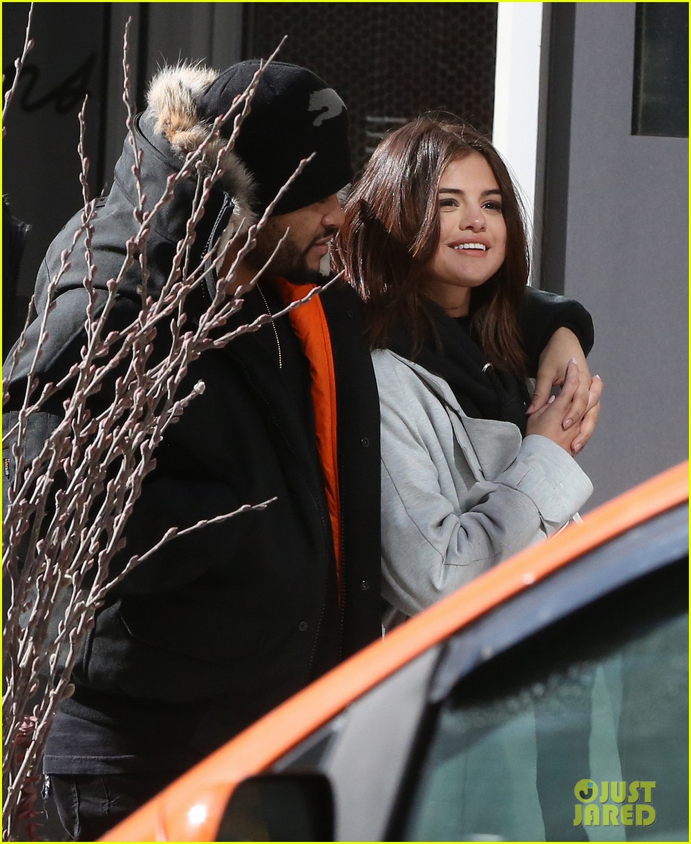 selena gomez the weeknd flaunted some pda in toronto 09