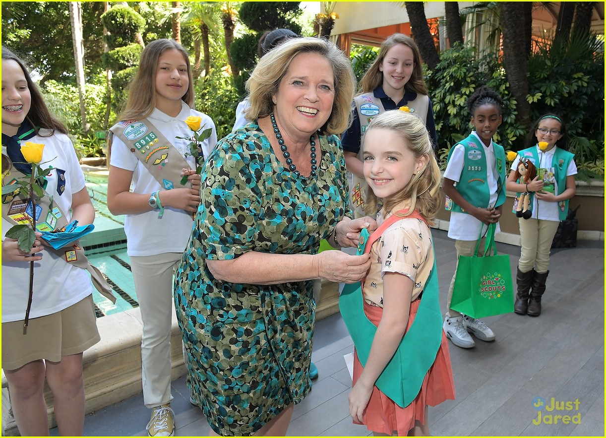 mckenna grace becomes girl scout 03