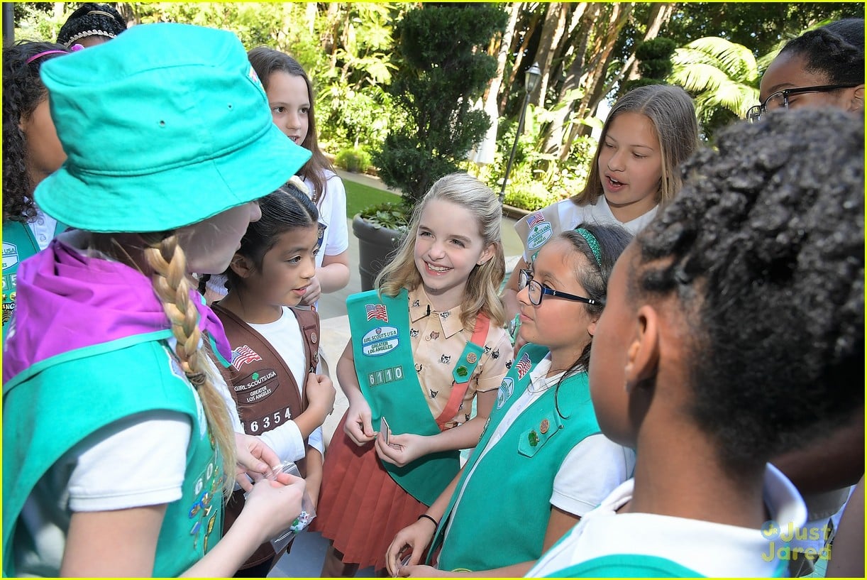 mckenna grace becomes girl scout 09