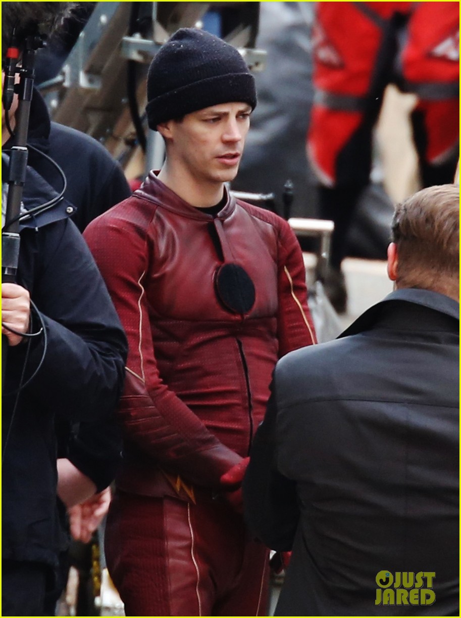 grant gustin gets int character on the flash set 03