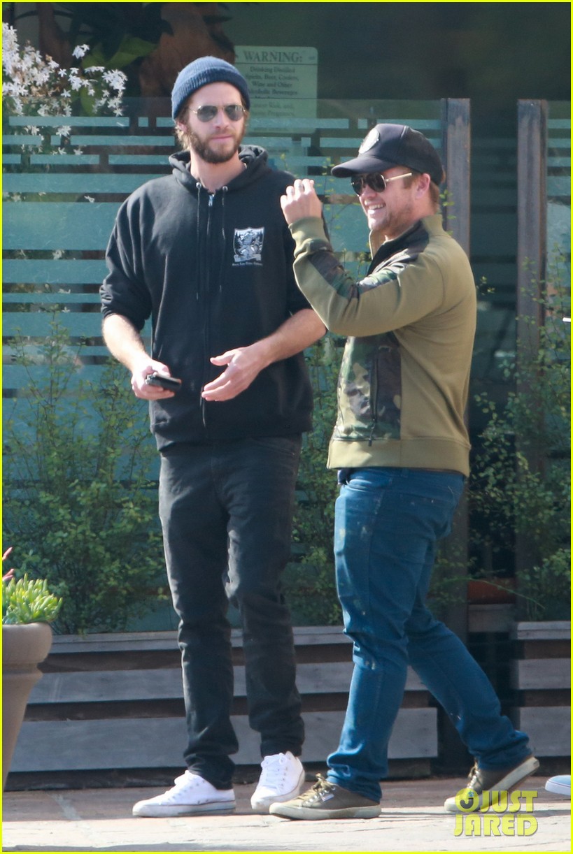 liam hemsworth steps out after wedding rumors 01