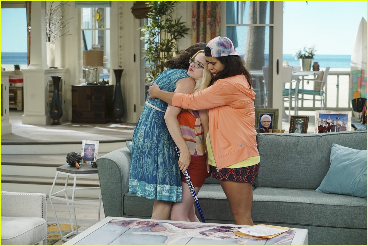 joey willow liv and maddie couple 05