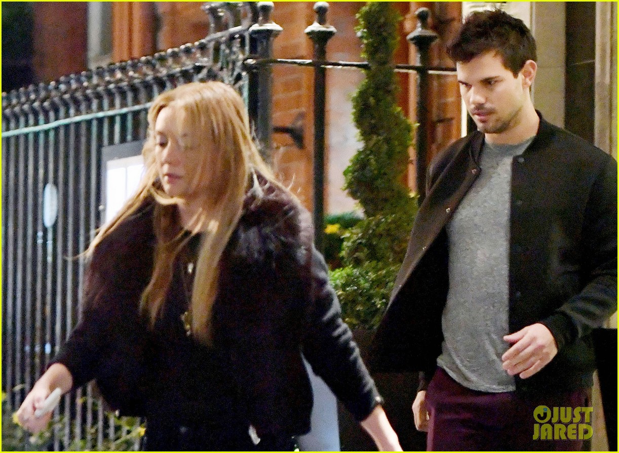 billie lourd shows taylor lautner some of her mom carrie fishers favorite hang outs 06