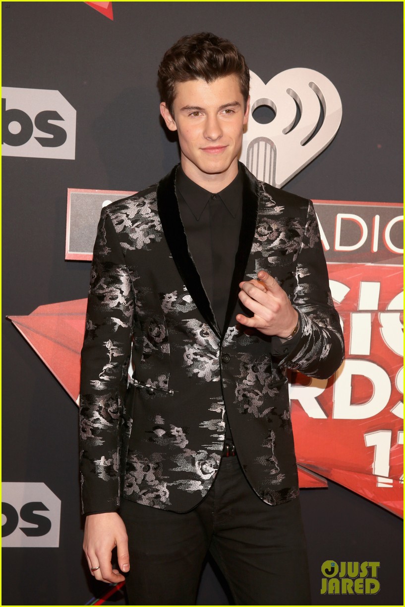 shawn mendes iheartradio music awards 2017 04