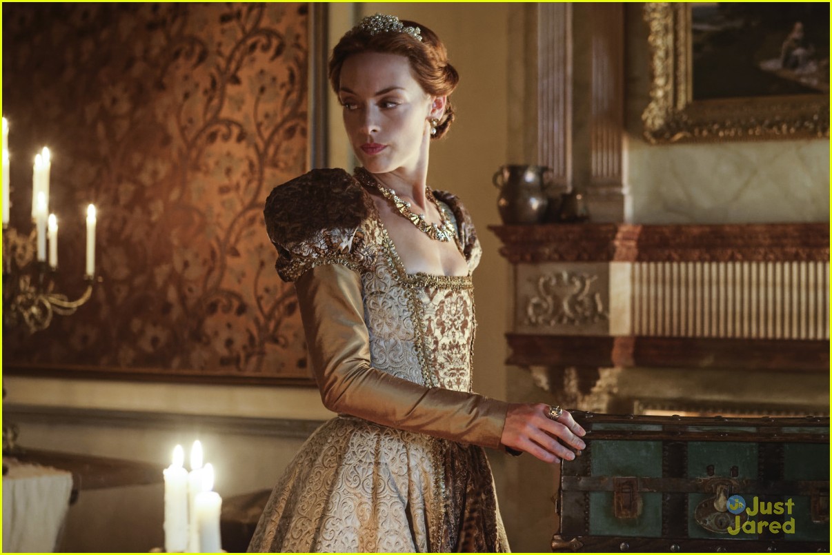 reign love and death stills new clip here 05