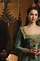 reign love and death stills new clip here 04