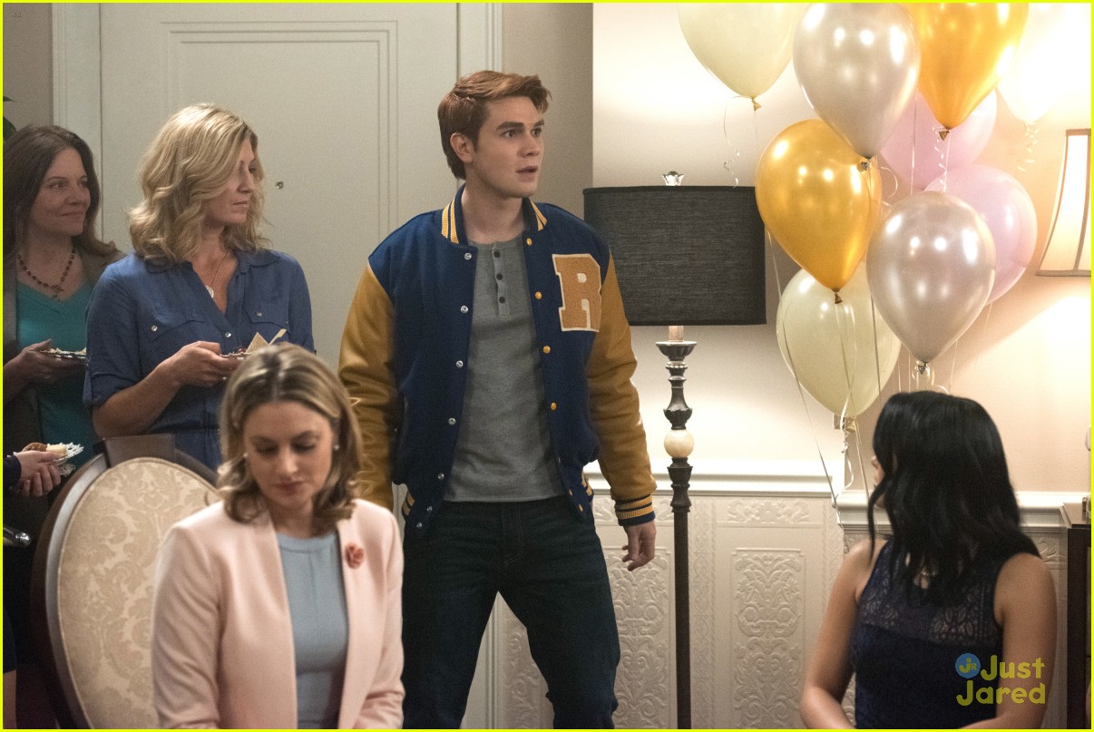 riverdale baby shower construction outsiders stills 11