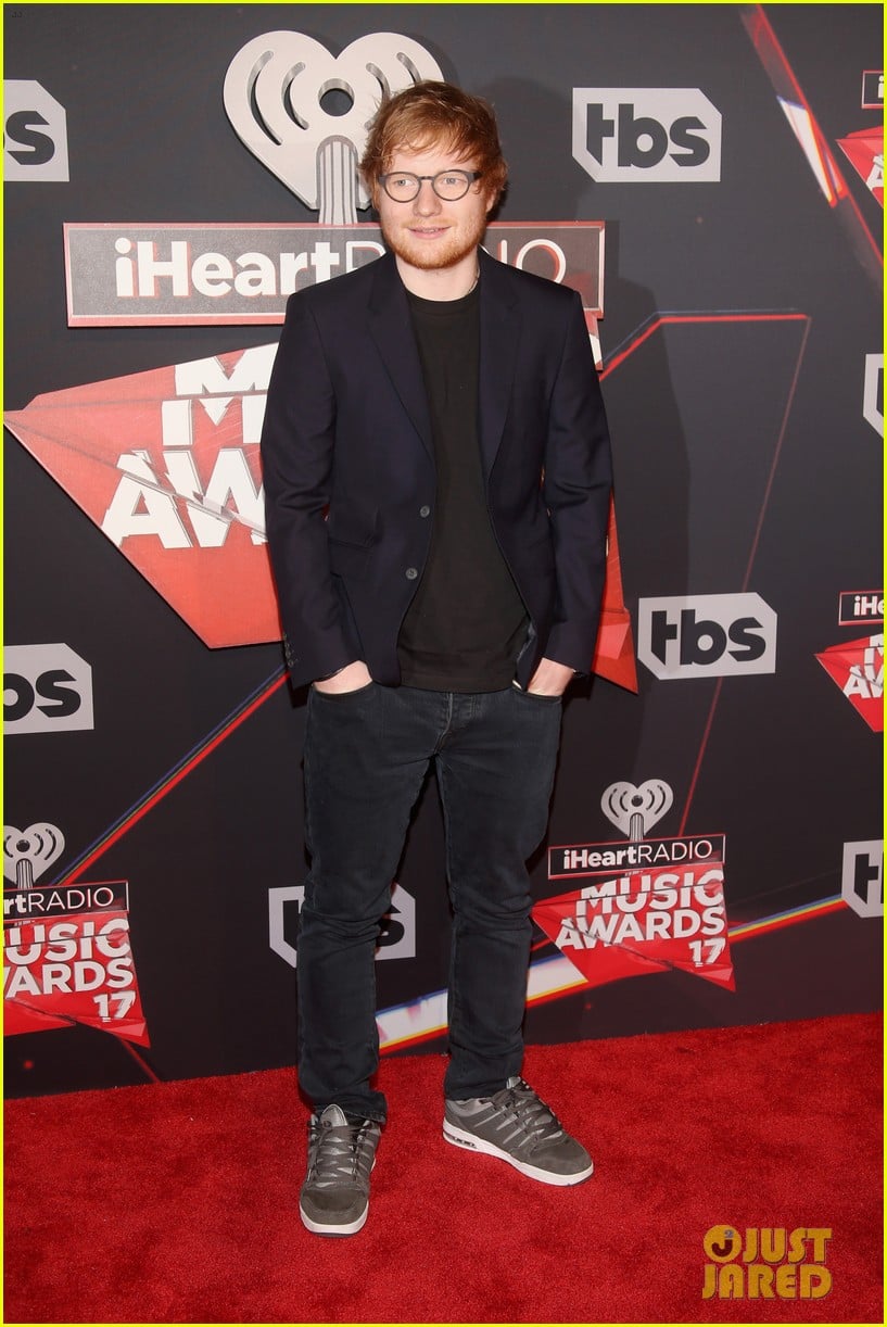 ed sheeran iheartradio music awards 2017 02