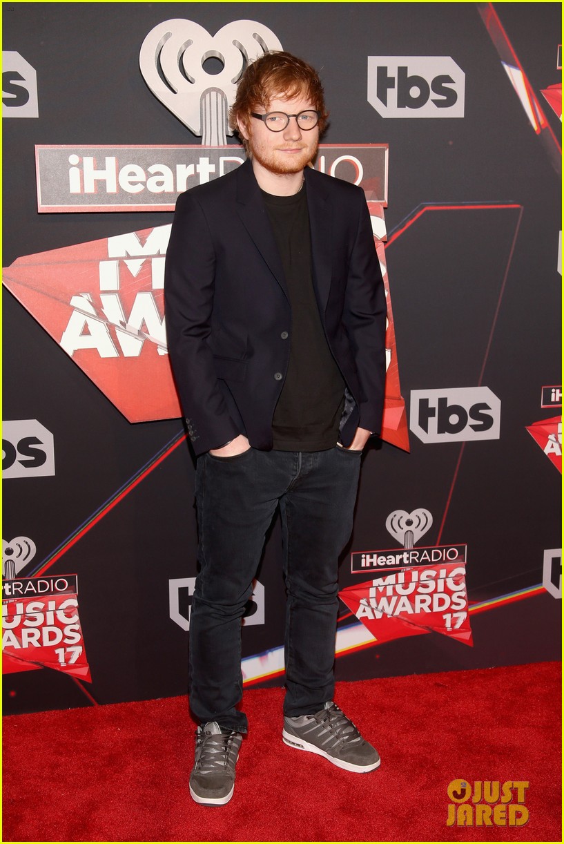 ed sheeran iheartradio music awards 2017 04