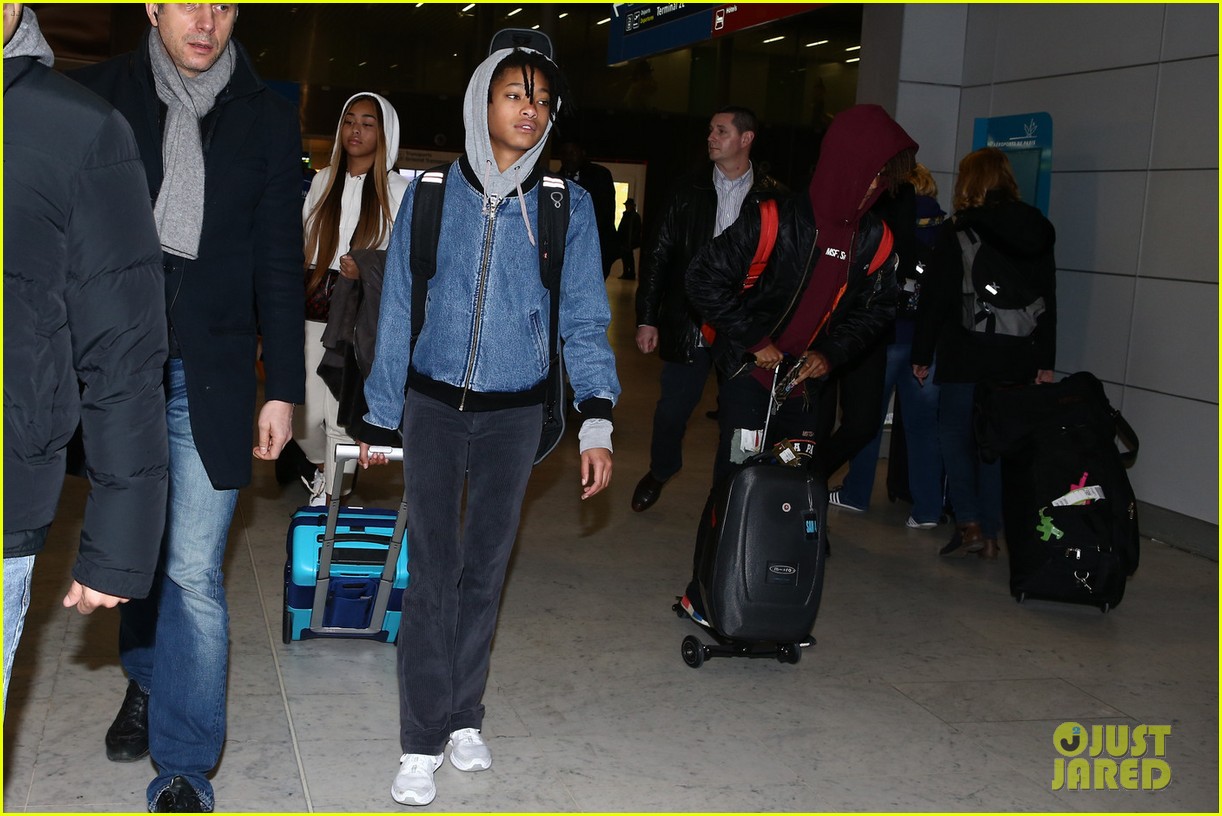 willow jaden smith jet out lax 02